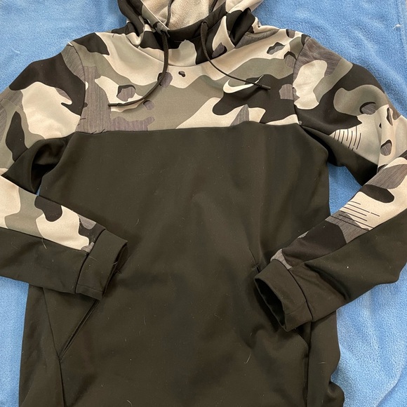 Pullover - Picture 5 of 5